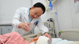 神經外科“亞洲第一刀”挑戰“生命禁區”——記首都醫科大學附屬北京天壇醫院神經外科主任醫師張俊廷
