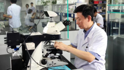 守護女性健康的“手術匠”——記華中科技大學同濟醫學院附屬同濟醫院婦產科主任醫師馬丁