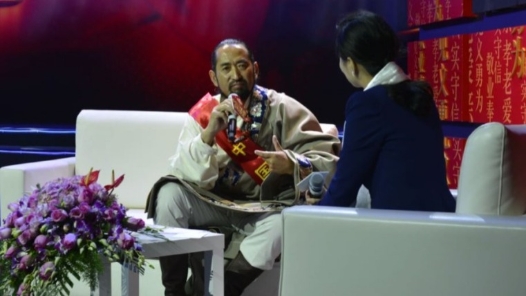 輝煌75載 與共和國同成長的勞動(dòng)模范 | 其美多吉：安全行駛140多萬公里，看“雪線郵使”如何書寫職業(yè)傳奇